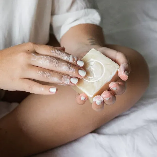 Dít is hoe je een shampoo bar op de juiste manier gebruikt